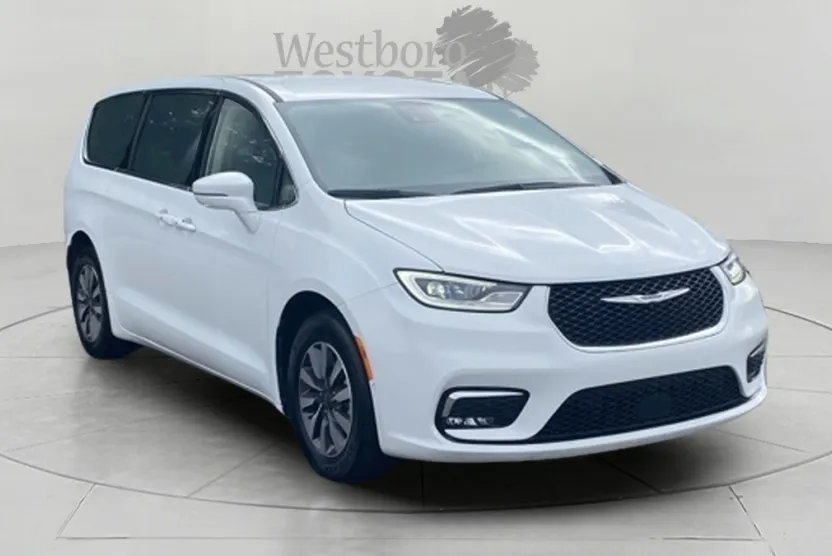 2022 Chrysler Pacifica Hybrid Touring L photo 1