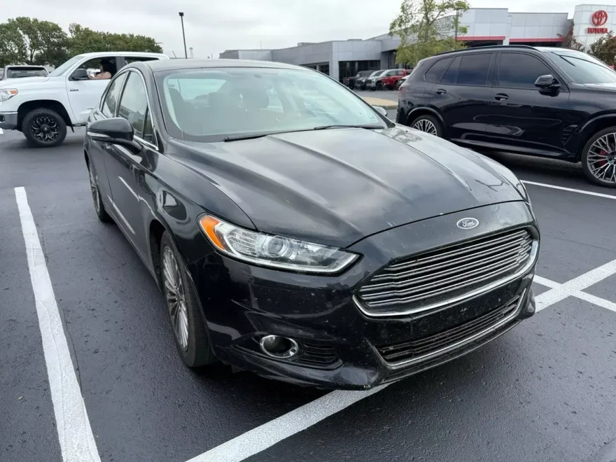 2013 Ford Fusion Titanium photo 1