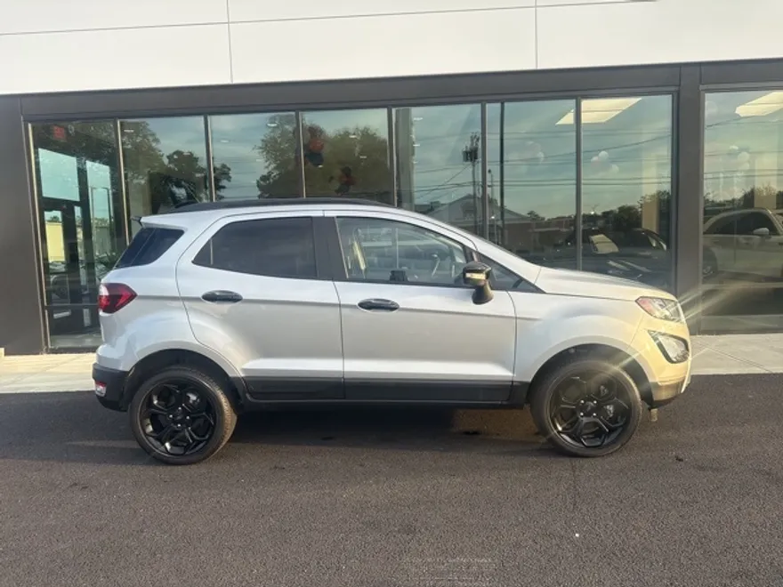 2022 Ford EcoSport SES photo 1