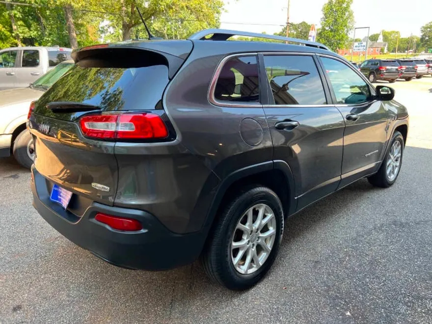 2014 Jeep Cherokee Latitude photo 1