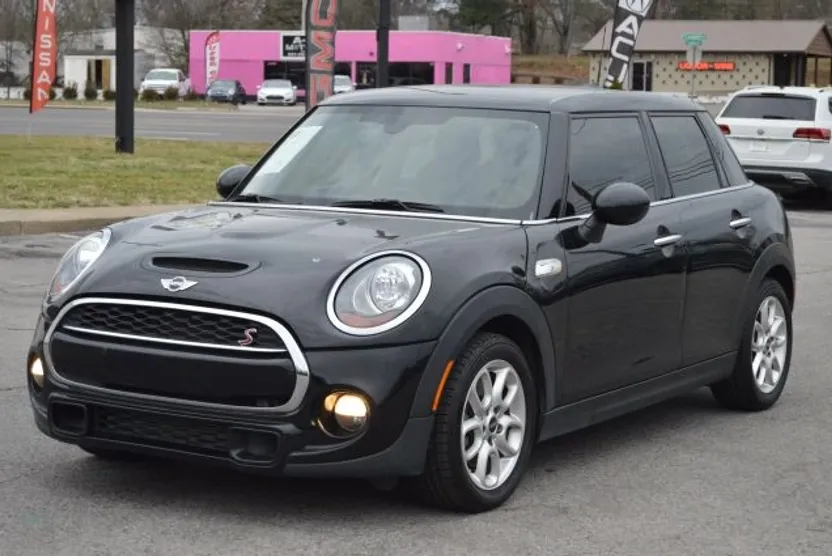 2015 Mini Cooper 4 Door Hardtop S photo 1
