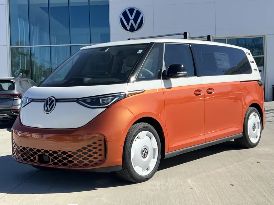 2025 Volkswagen ID. Buzz photo 1