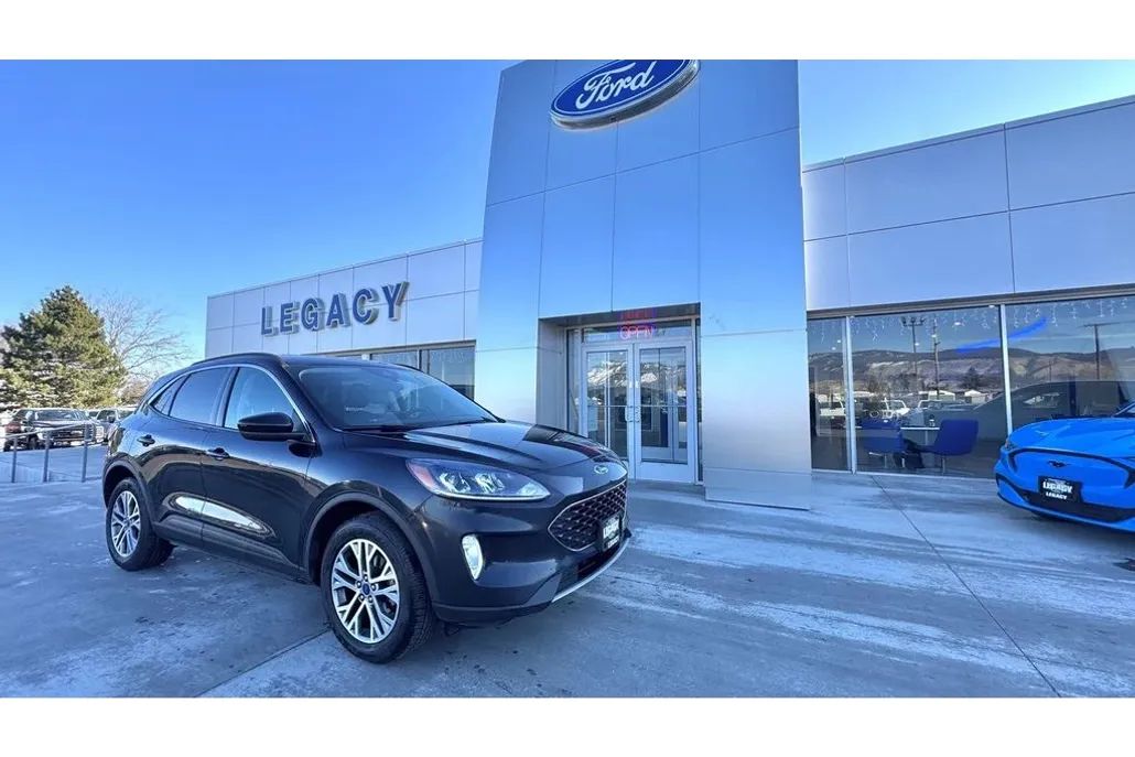 2022 Ford Escape SEL photo 1