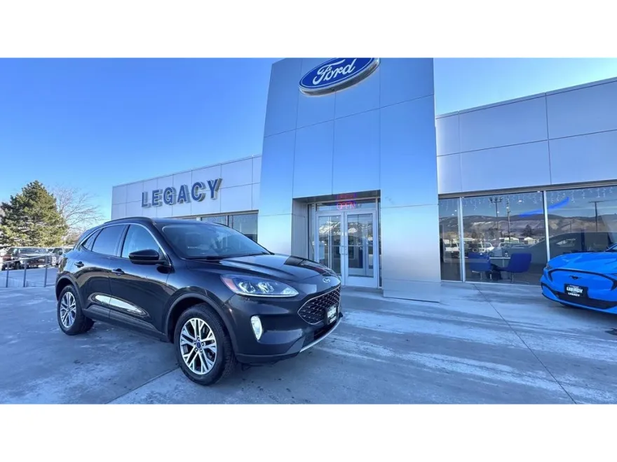 2022 Ford Escape SEL photo 1