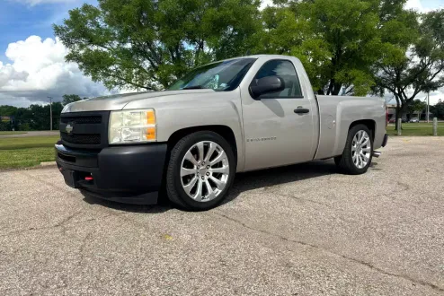 2009 Chevrolet Silverado 1500 Work Truck photo 2