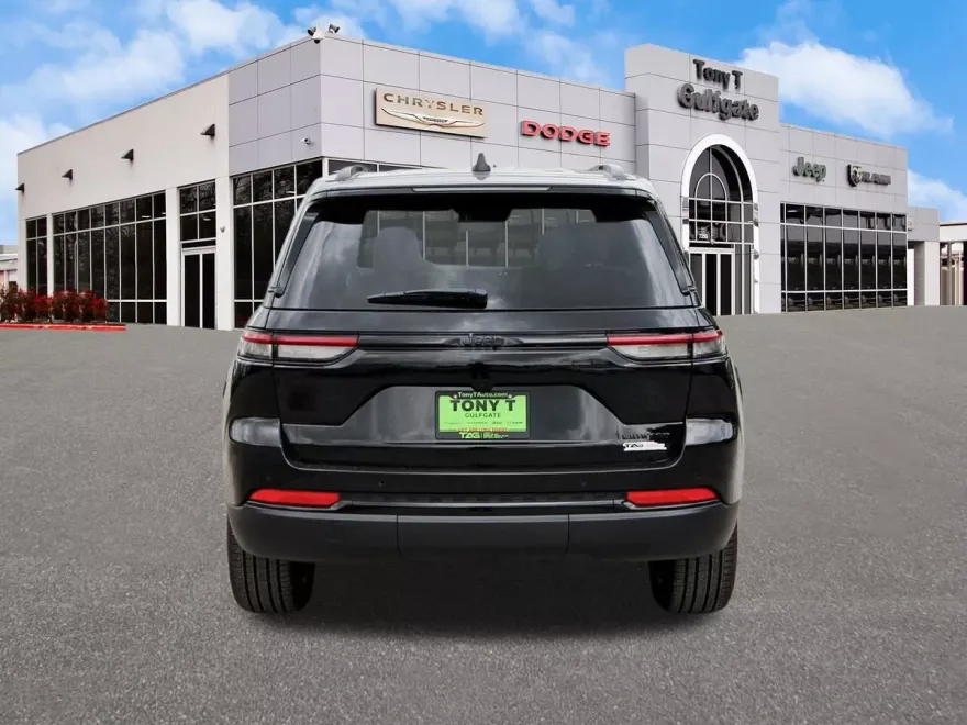 2025 Jeep Grand Cherokee Limited photo 1