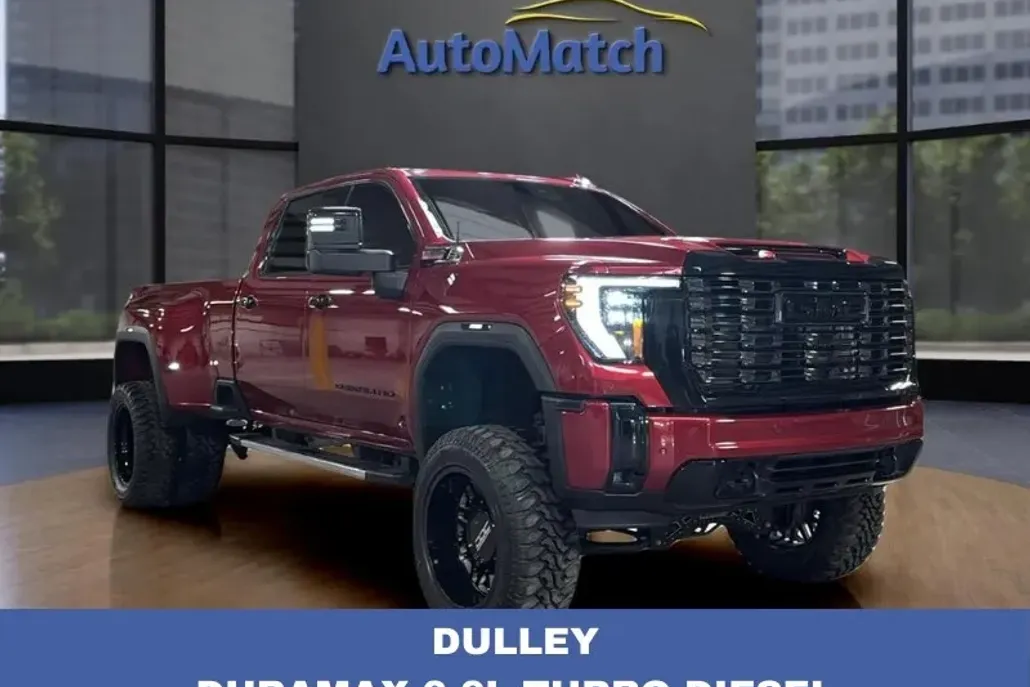 2024 Gmc Sierra HD Denali photo 1