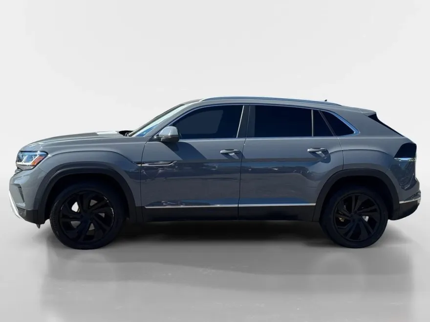 2022 Volkswagen Atlas Cross Sport SEL photo 1