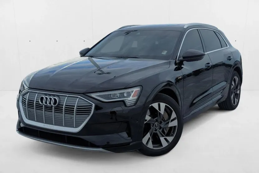 2023 Audi e-tron Premium Plus photo 1
