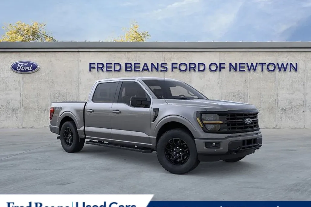 2025 Ford F-150 XLT photo 1