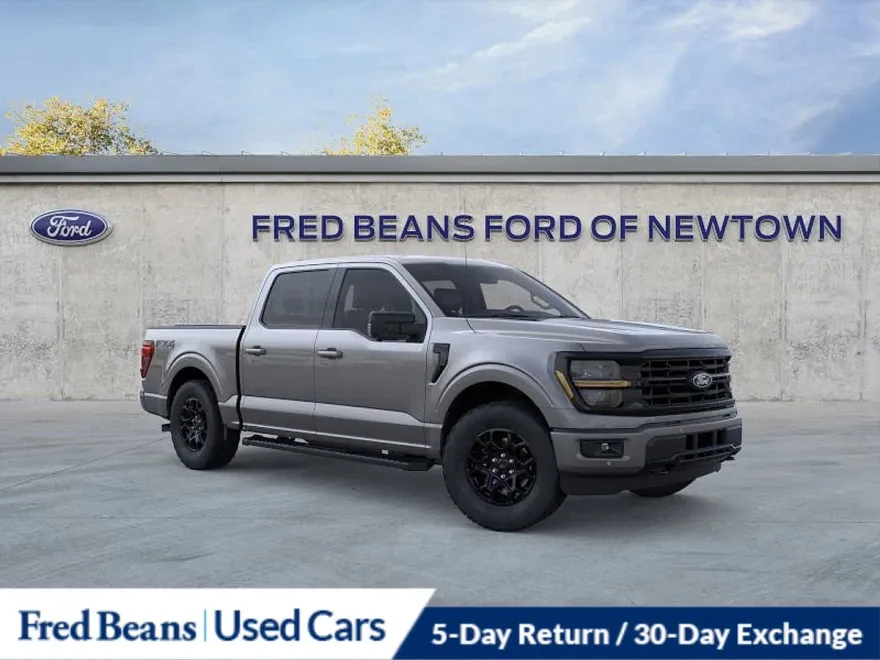 2025 Ford F-150 XLT photo 1