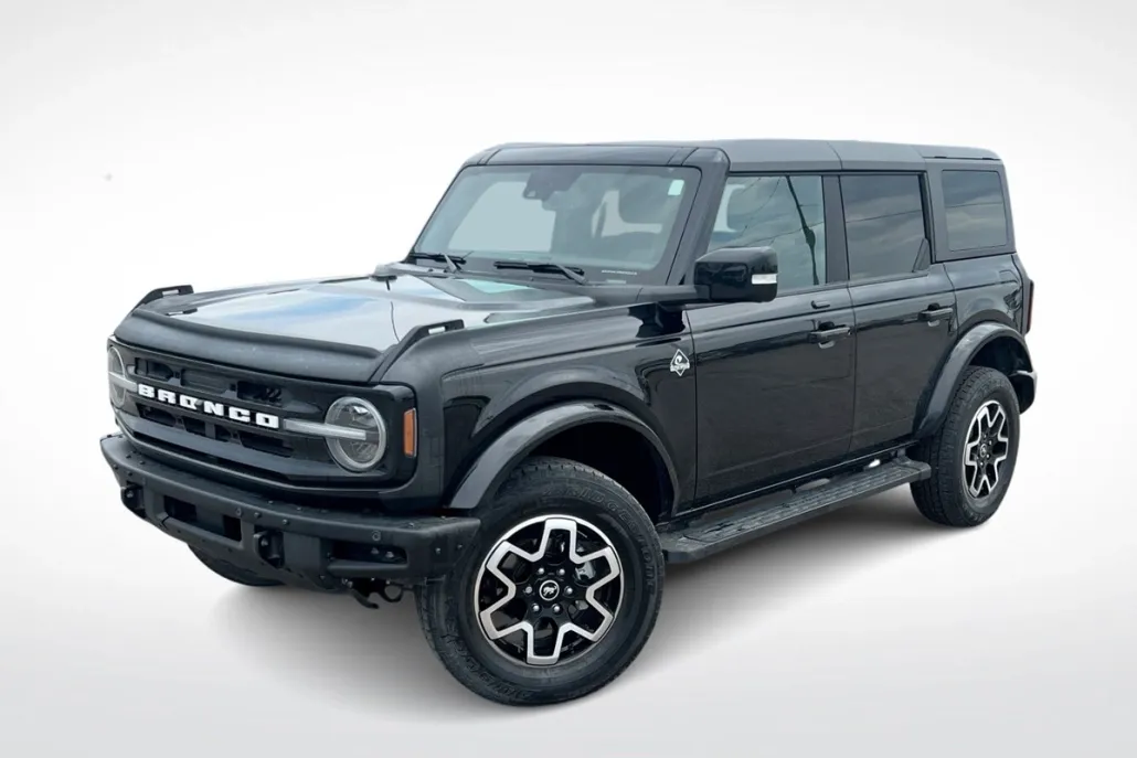 2022 Ford Bronco Outer Banks photo 1