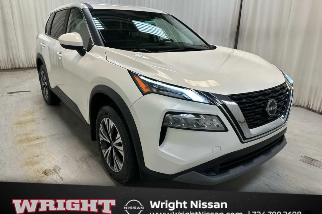 2023 Nissan Rogue SV photo 1