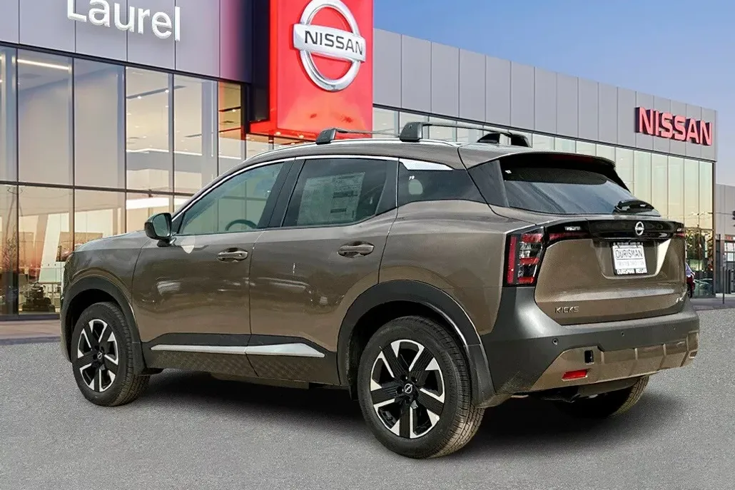 2026 Nissan Kicks SV photo 1