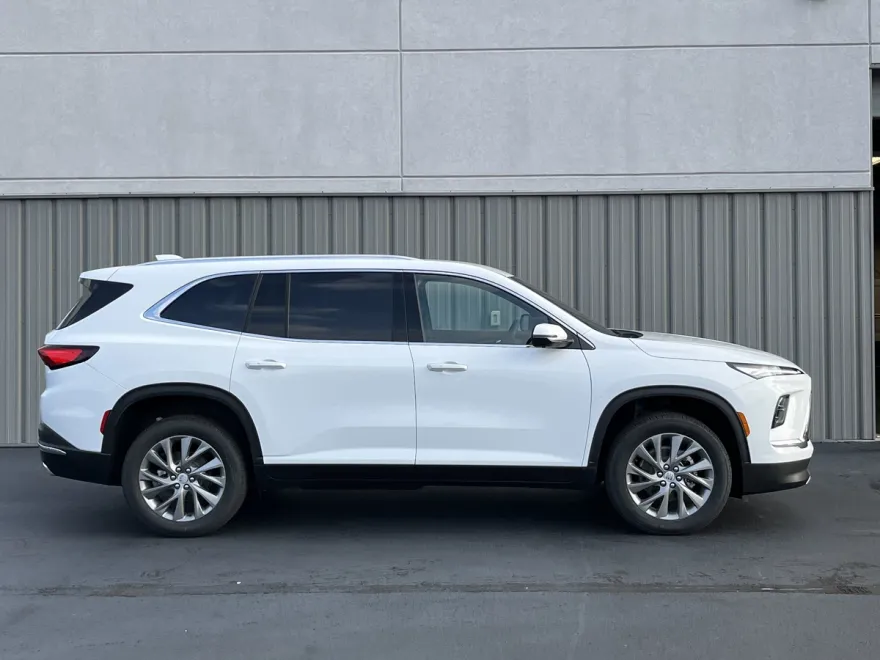 2026 Buick Enclave Preferred photo 1