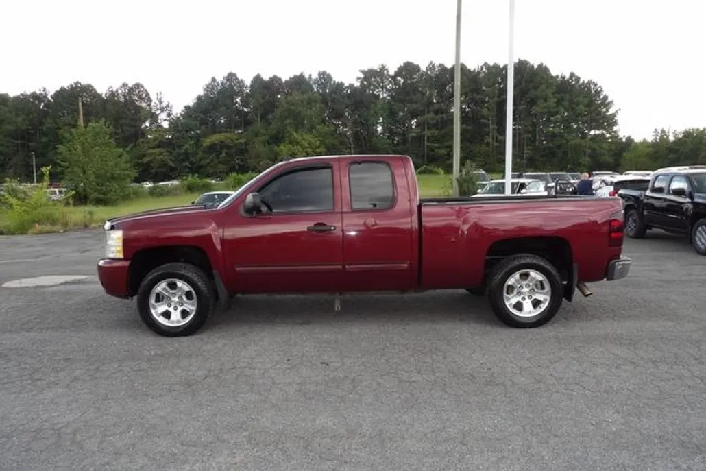 2009 Chevrolet Silverado 1500 LT photo 1
