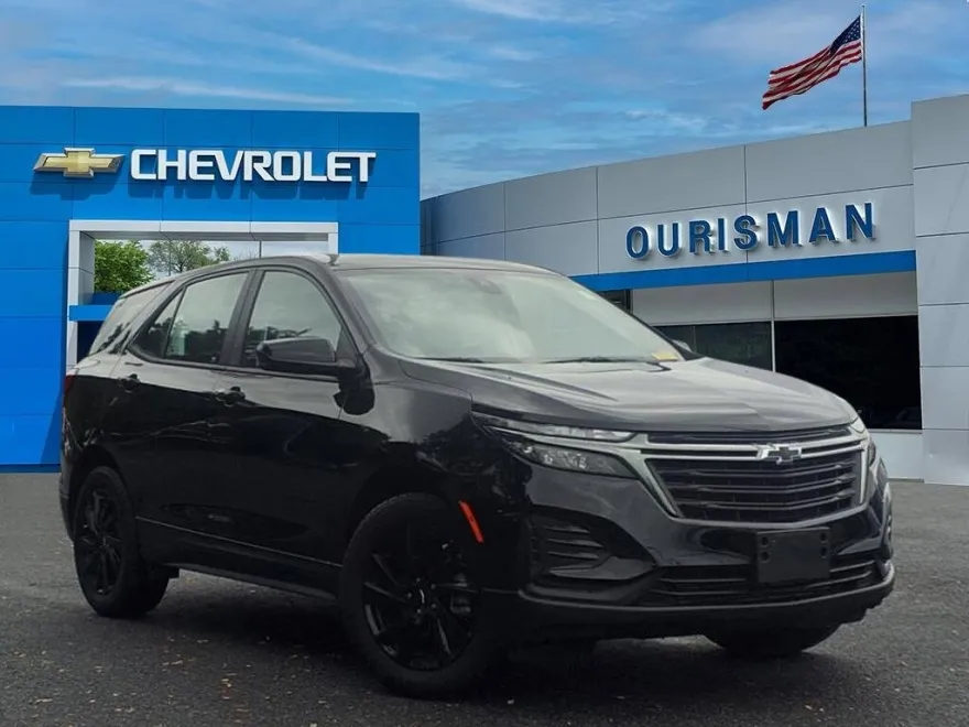 2024 Chevrolet Equinox LS photo 1