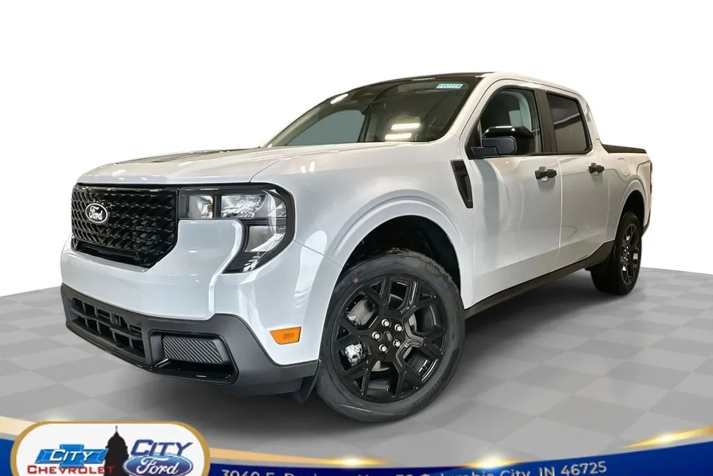 2025 Ford Maverick XLT photo 1