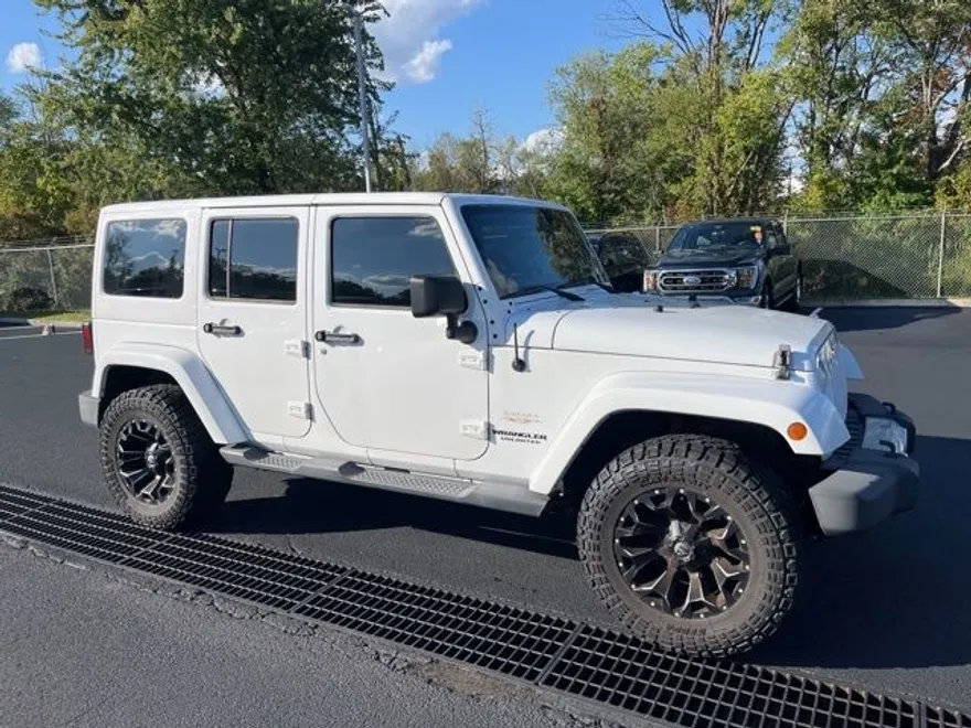 2011 Jeep Wrangler Unlimited Sahara photo 1