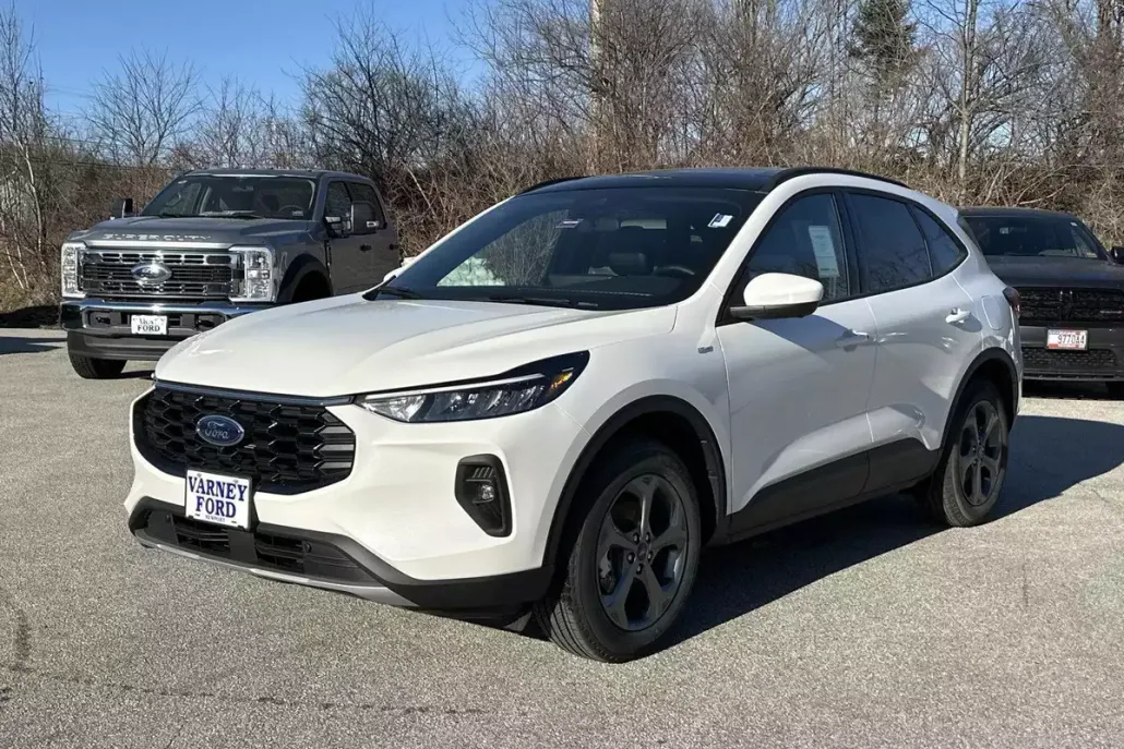 2025 Ford Escape ST-Line Select photo 1