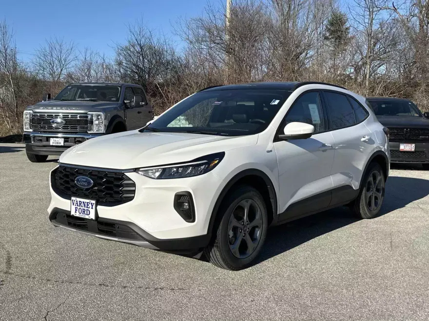 2025 Ford Escape ST-Line Select photo 1