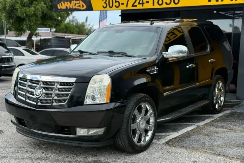 2010 Cadillac Escalade Sport photo 1