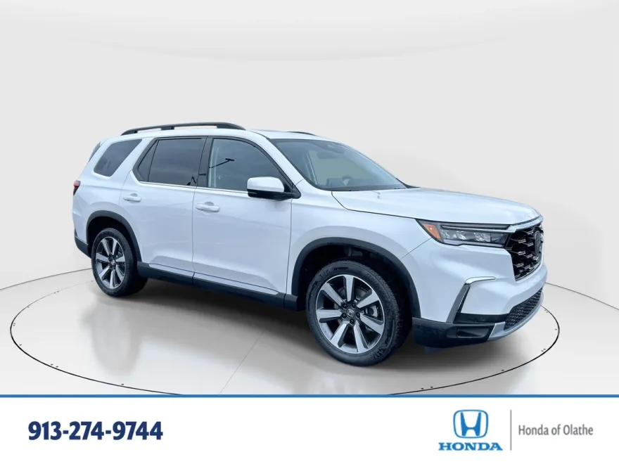 2025 Honda Pilot Touring photo 1