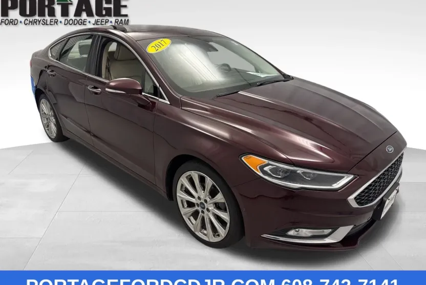 2017 Ford Fusion Platinum photo 1