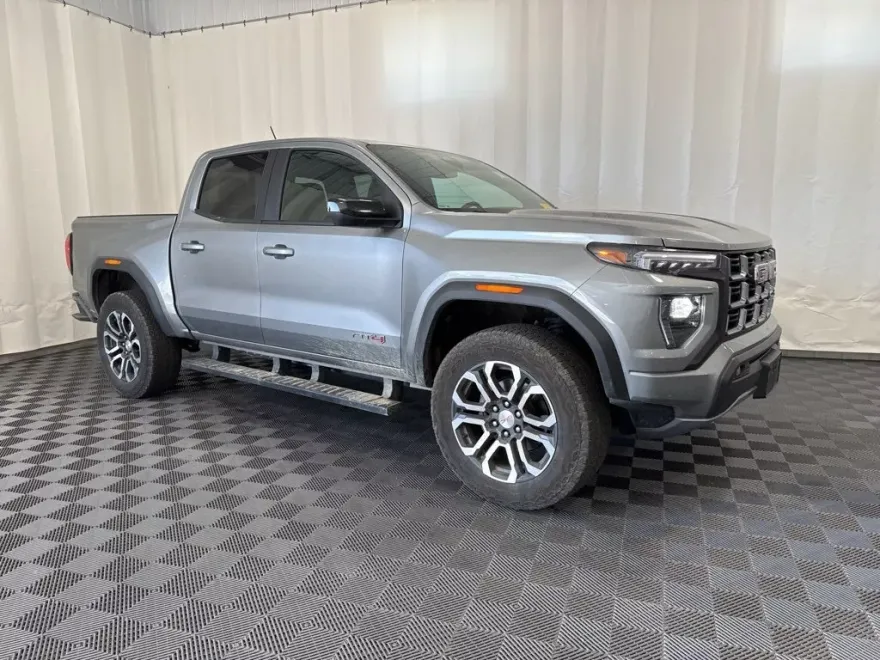 2024 Gmc Canyon AT4 photo 1