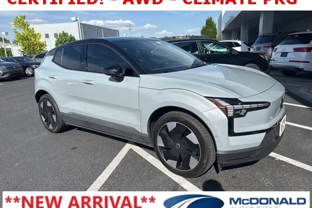 2025 Volvo EX30 Ultra photo 1