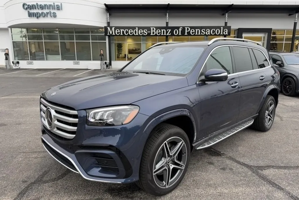 2025 Mercedes Benz GLS 450 4MATIC photo 1