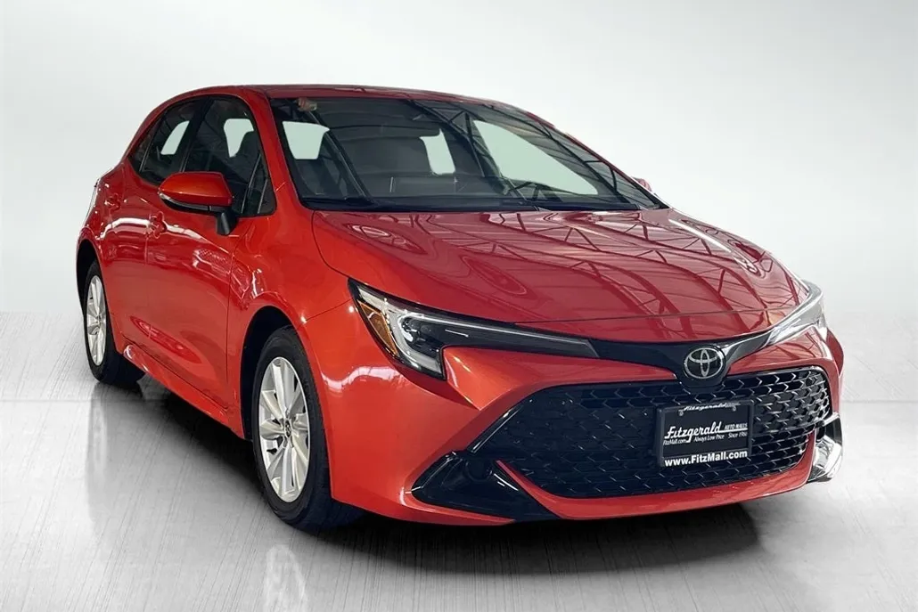 2025 Toyota Corolla SE photo 1