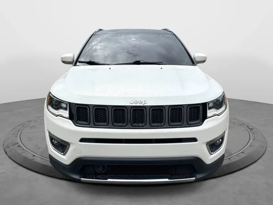 2018 Jeep Compass Limited photo 1