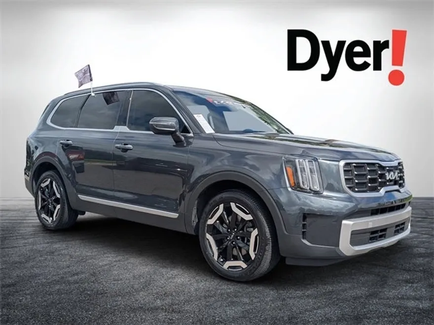 2023 Kia Telluride S photo 1