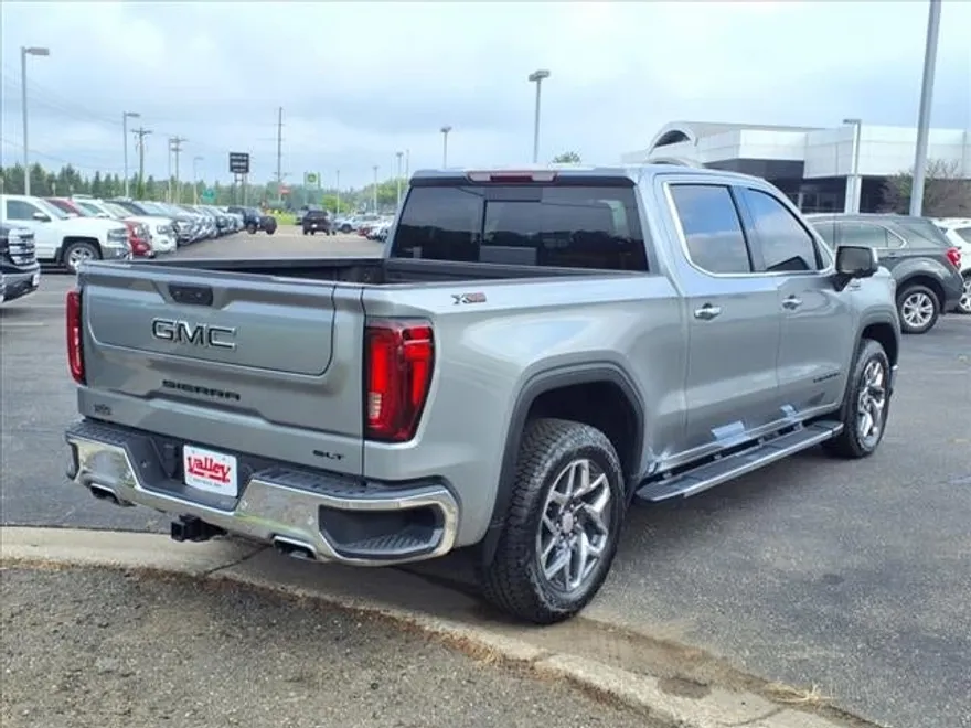 2023 Gmc Sierra 1500 SLT photo 1