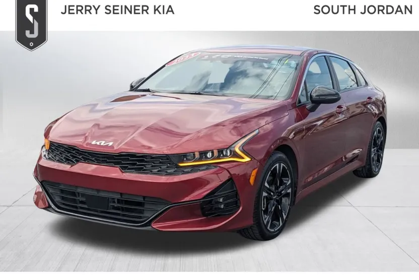 2023 Kia K5 GT-Line photo 1