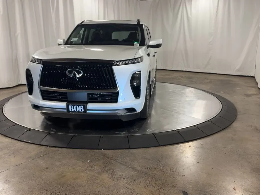 2025 Infiniti QX80 Sensory photo 1