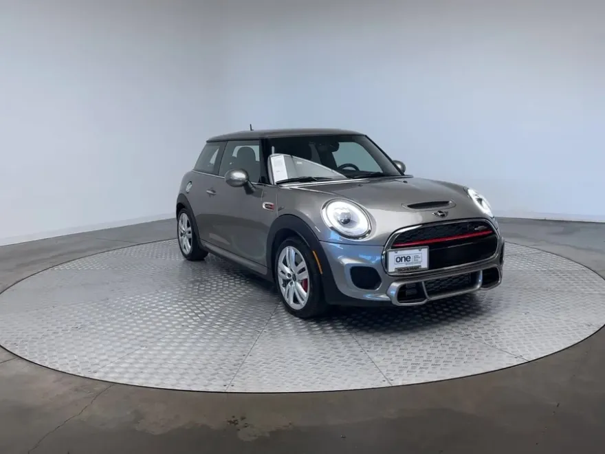 2018 Mini Cooper 2 Door Hardtop photo 1