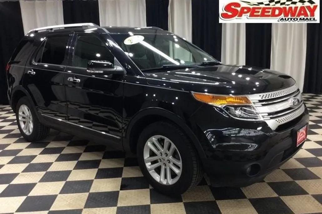 2014 Ford Explorer XLT photo 1
