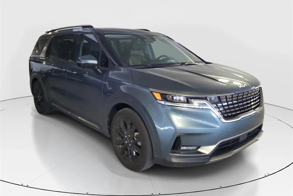 2023 Kia Carnival SX Prestige photo 1