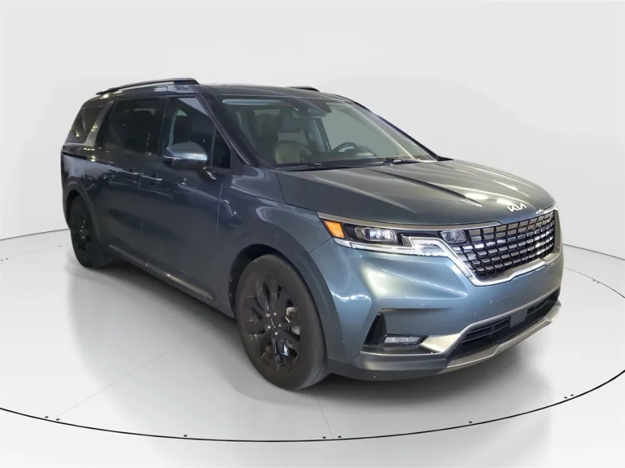 2023 Kia Carnival SX Prestige photo 1