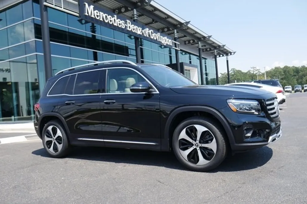 2026 Mercedes Benz GLB 250 photo 1