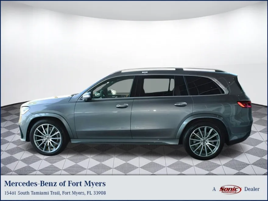2025 Mercedes Benz GLS 450 4MATIC photo 1