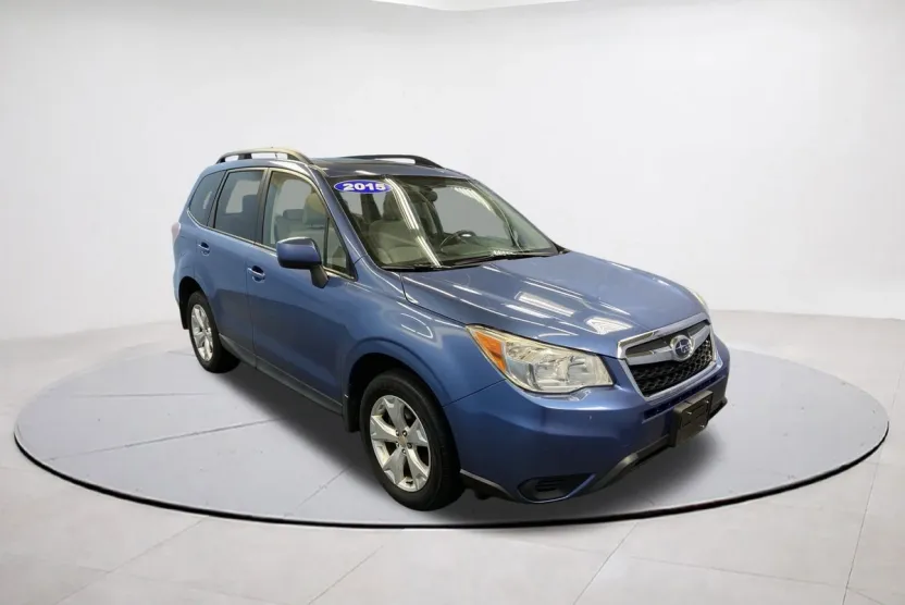 2015 Subaru Forester 2.5i Premium photo 1