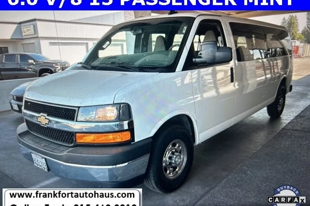 2018 Chevrolet Express 3500 LT Passenger Van photo 1