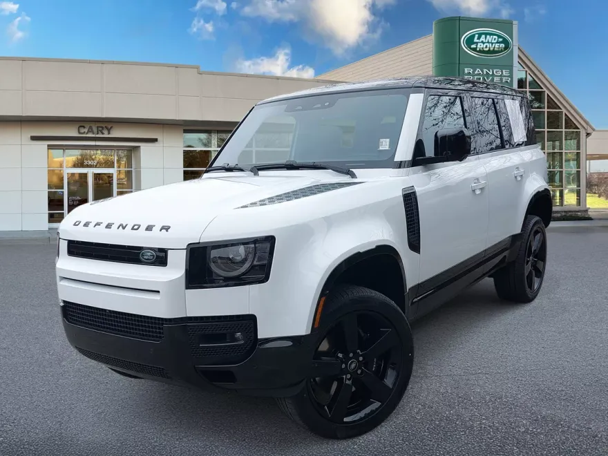 2025 Land Rover Defender 110 photo 1