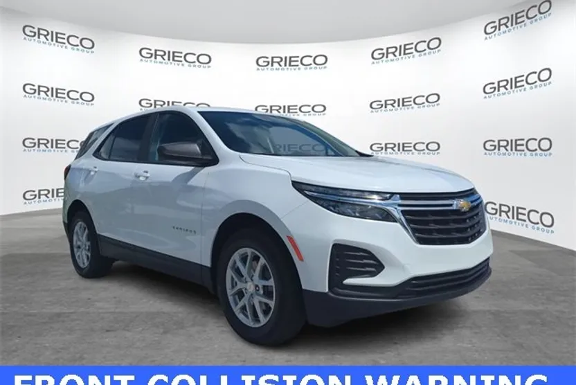 2023 Chevrolet Equinox LS photo 1
