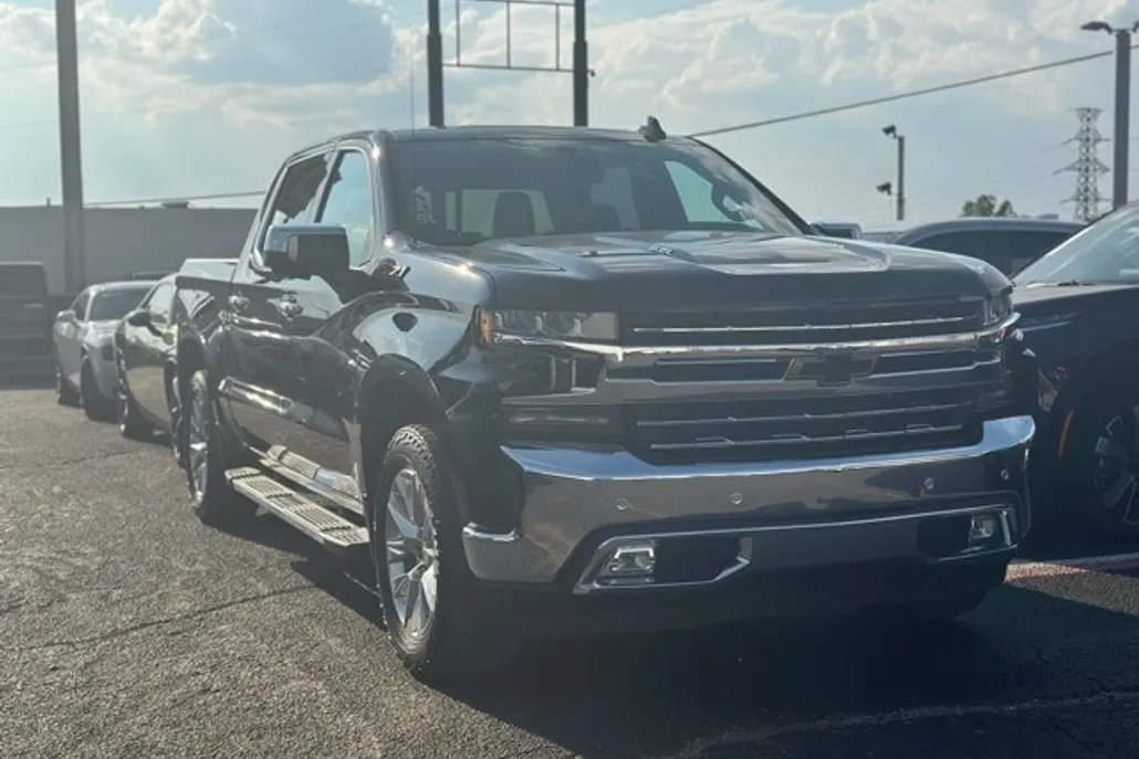 2019 Chevrolet Silverado 1500 LTZ photo 1