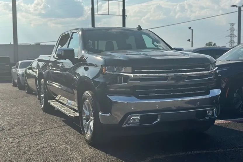 2019 Chevrolet Silverado 1500 LTZ photo 1