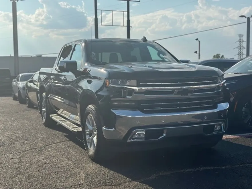 2019 Chevrolet Silverado 1500 LTZ photo 1